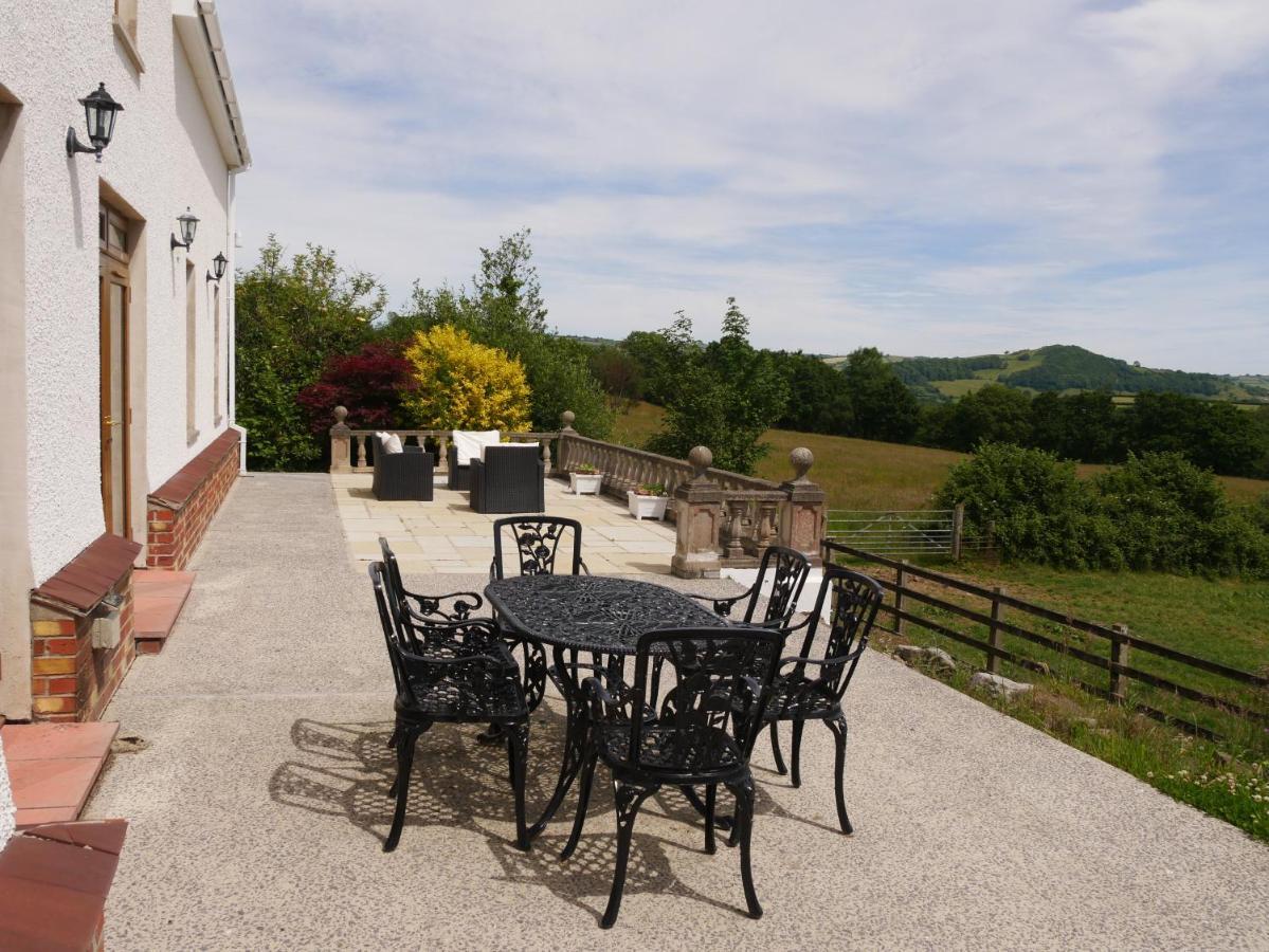 Appartement Penddaulwyn Uchaf Farm # Carmarthenshire à Nantgaredig Extérieur photo